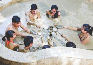 VÉ TẮM BÙN THÁP BÀ